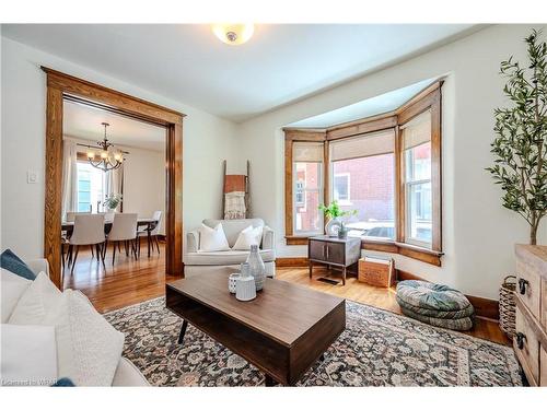 141 Park Street, Waterloo, ON - Indoor Photo Showing Dining Room