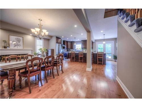 67 Burnaby Crescent, Kitchener, ON - Indoor Photo Showing Dining Room