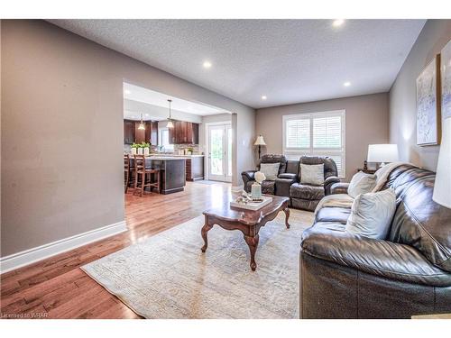 67 Burnaby Crescent, Kitchener, ON - Indoor Photo Showing Living Room