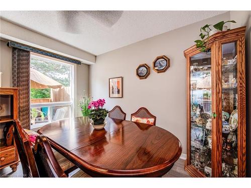 29-35 Westheights Drive, Kitchener, ON - Indoor Photo Showing Dining Room