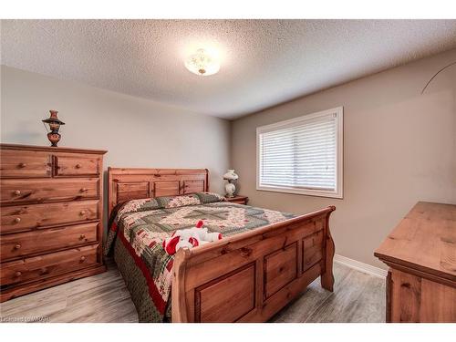 29-35 Westheights Drive, Kitchener, ON - Indoor Photo Showing Bedroom