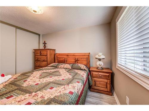 29-35 Westheights Drive, Kitchener, ON - Indoor Photo Showing Bedroom