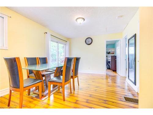 A-801 Patterson Place, Cambridge, ON - Indoor Photo Showing Dining Room