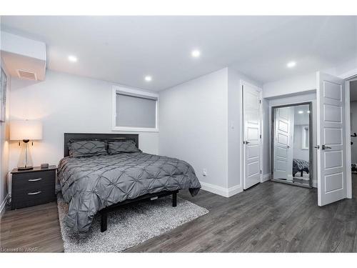 920 River Ridge Court, Kitchener, ON - Indoor Photo Showing Bedroom