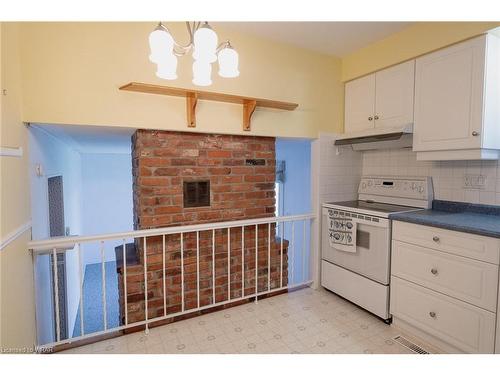 107 Glenroy Crescent, London, ON - Indoor Photo Showing Kitchen