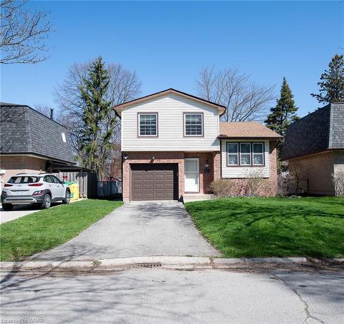 107 Glenroy Crescent, London, ON - Outdoor With Facade