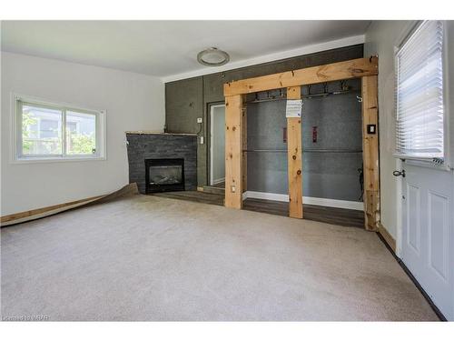 29 Second Avenue, Cambridge, ON - Indoor With Fireplace