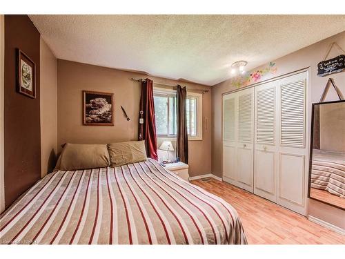 20 Blackwell Drive, Kitchener, ON - Indoor Photo Showing Bedroom
