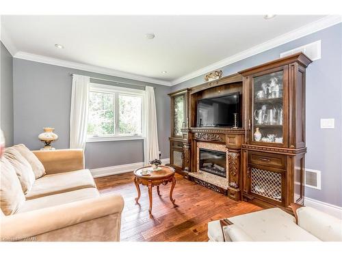 19617 Mountainview Road, Caledon East, ON - Indoor Photo Showing Living Room With Fireplace