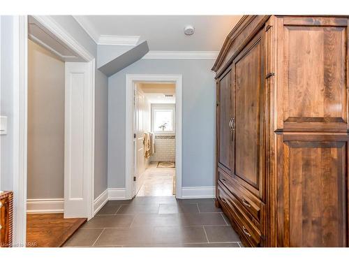 19617 Mountainview Road, Caledon East, ON - Indoor Photo Showing Other Room