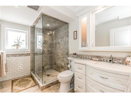 19617 Mountainview Road, Caledon East, ON - Indoor Photo Showing Bathroom