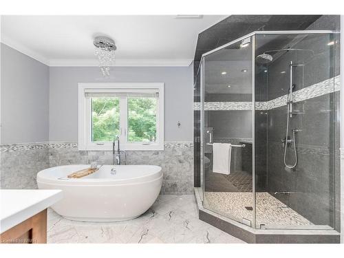 19617 Mountainview Road, Caledon East, ON - Indoor Photo Showing Bathroom