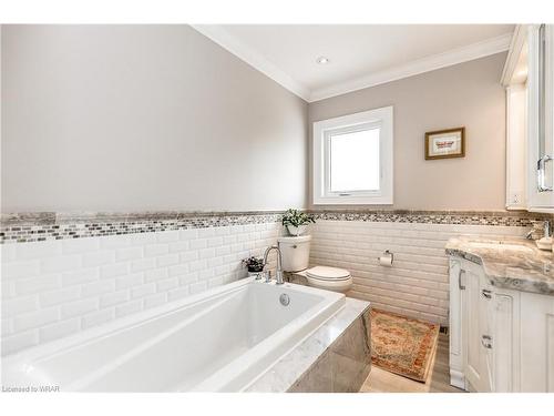 19617 Mountainview Road, Caledon East, ON - Indoor Photo Showing Bathroom