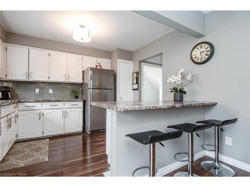 74 Shadeland Crescent, Kitchener, ON - Indoor Photo Showing Kitchen