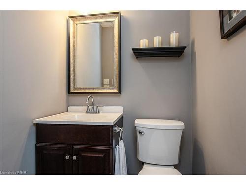 74 Shadeland Crescent, Kitchener, ON - Indoor Photo Showing Bathroom