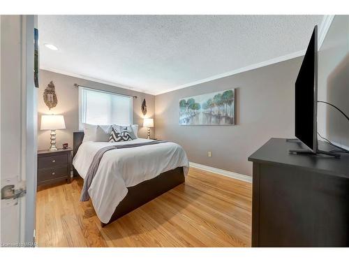 68 Appalachian Crescent, Kitchener, ON - Indoor Photo Showing Bedroom