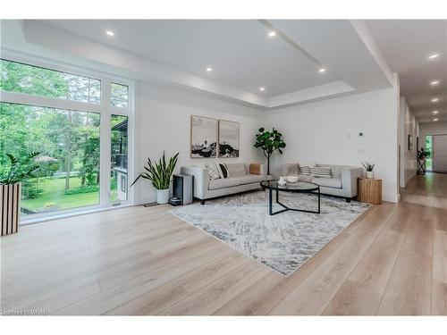 195 Riverbank Drive, Cambridge, ON - Indoor Photo Showing Living Room