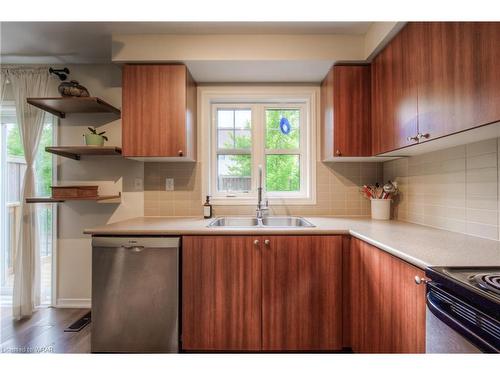 37-701 Homer Watson Boulevard, Kitchener, ON - Indoor Photo Showing Kitchen With Double Sink