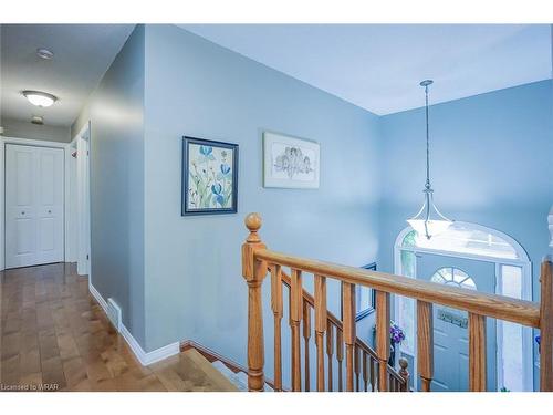 95 Pinnacle Crescent, Guelph, ON - Indoor Photo Showing Other Room