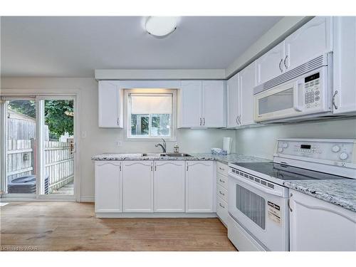 572 Mortimer Drive, Cambridge, ON - Indoor Photo Showing Kitchen