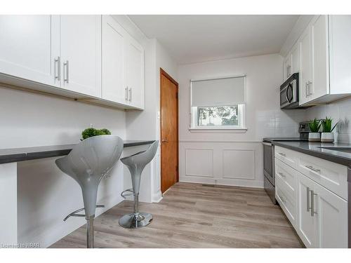 155 Oriole Street, Waterloo, ON - Indoor Photo Showing Kitchen