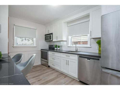 155 Oriole Street, Waterloo, ON - Indoor Photo Showing Kitchen