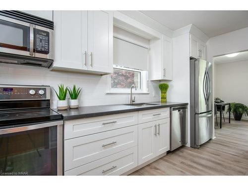 155 Oriole Street, Waterloo, ON - Indoor Photo Showing Kitchen