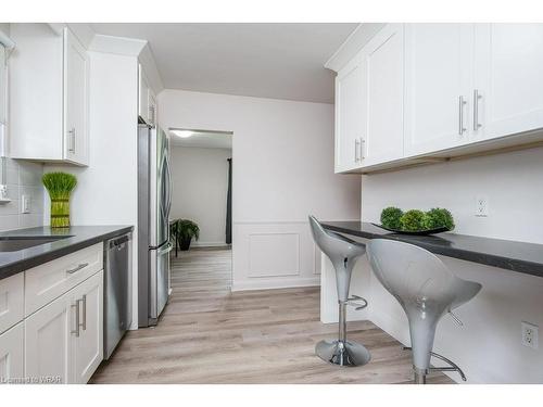 155 Oriole Street, Waterloo, ON - Indoor Photo Showing Kitchen