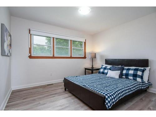 155 Oriole Street, Waterloo, ON - Indoor Photo Showing Bedroom