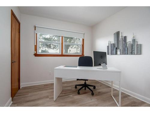 155 Oriole Street, Waterloo, ON - Indoor Photo Showing Office