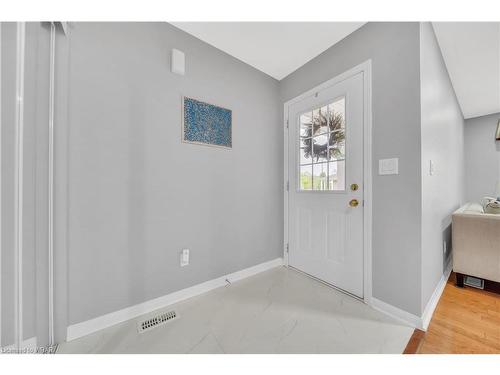 8 Bugdale Drive, Cambridge, ON - Indoor Photo Showing Other Room