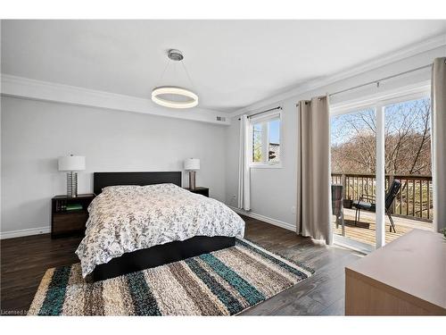 84 Everglade Crescent, Kitchener, ON - Indoor Photo Showing Bedroom