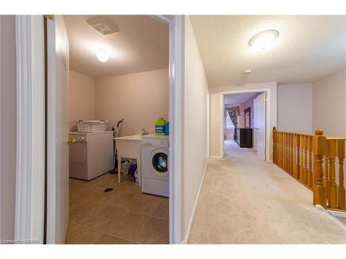 703 New Hampshire Street, Waterloo, ON - Indoor Photo Showing Laundry Room