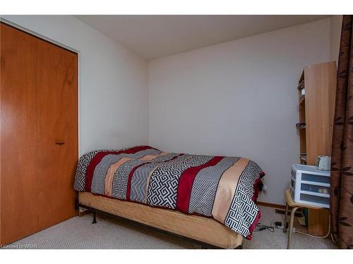 486 Strasburg Road, Kitchener, ON - Indoor Photo Showing Bedroom