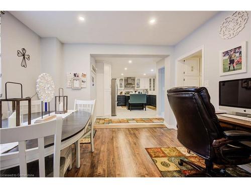 6 Oak Street, Cambridge, ON - Indoor Photo Showing Dining Room