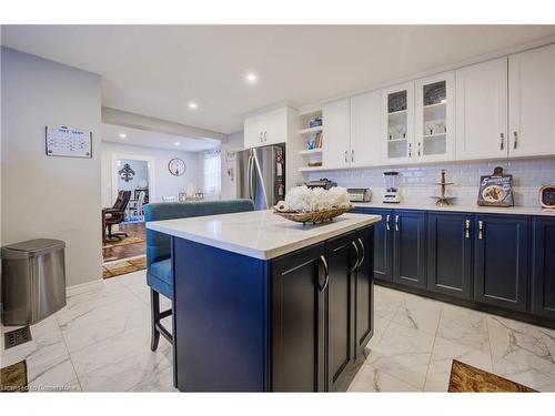 6 Oak Street, Cambridge, ON - Indoor Photo Showing Kitchen