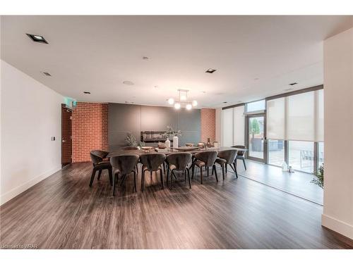 2908-15 Wellington Street, Kitchener, ON - Indoor Photo Showing Dining Room