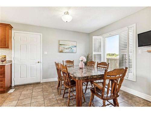 1188 Sheffield Road, Hamilton, ON - Indoor Photo Showing Dining Room