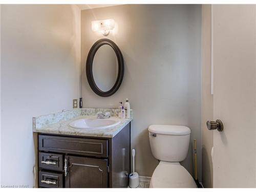 626 Pioneer Drive, Kitchener, ON - Indoor Photo Showing Bathroom