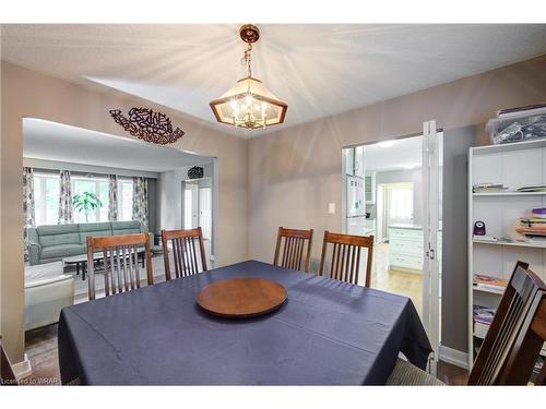34 Pinehurst Crescent, Kitchener, ON - Indoor Photo Showing Dining Room