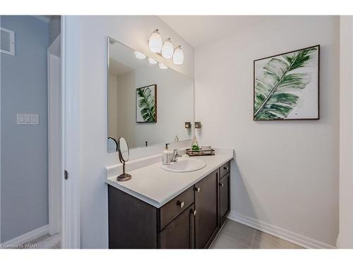 3-455 Guelph Avenue, Cambridge, ON - Indoor Photo Showing Bathroom