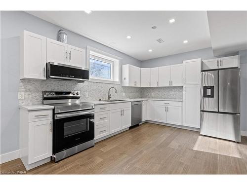 24 Sylvia Street, Kitchener, ON - Indoor Photo Showing Kitchen With Upgraded Kitchen