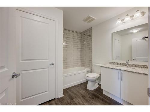 305-195 Commonwealth Street, Kitchener, ON - Indoor Photo Showing Bathroom