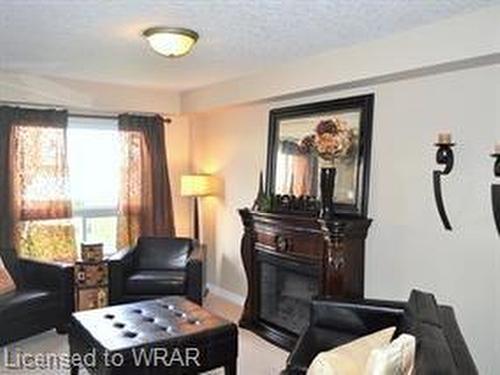 51 Verona Street, Kitchener, ON - Indoor Photo Showing Living Room