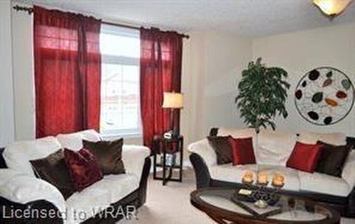 51 Verona Street, Kitchener, ON - Indoor Photo Showing Living Room