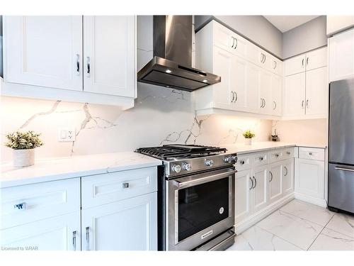 55 Spachman Street, Kitchener, ON - Indoor Photo Showing Kitchen With Upgraded Kitchen