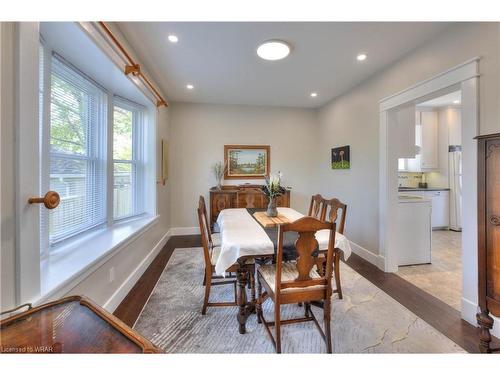 1027 Weber Street E, Kitchener, ON - Indoor Photo Showing Dining Room