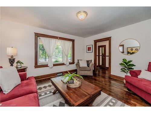115 Homewood Avenue, Kitchener, ON - Indoor Photo Showing Living Room