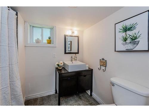115 Homewood Avenue, Kitchener, ON - Indoor Photo Showing Bathroom