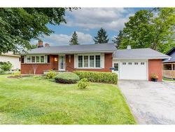 227 Stonybrook Drive  Kitchener, ON N2M 4L8